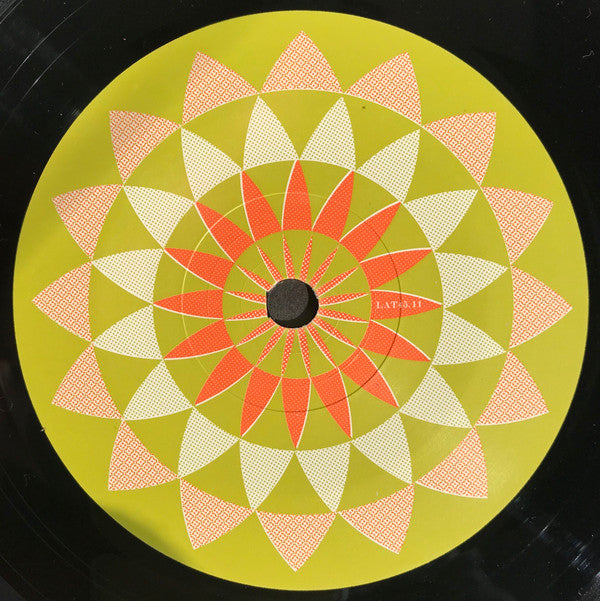 Tito Puente Willie Bobo – Safari / Be’s The Other Way (7", Mr Bongo, 2016) Image 4