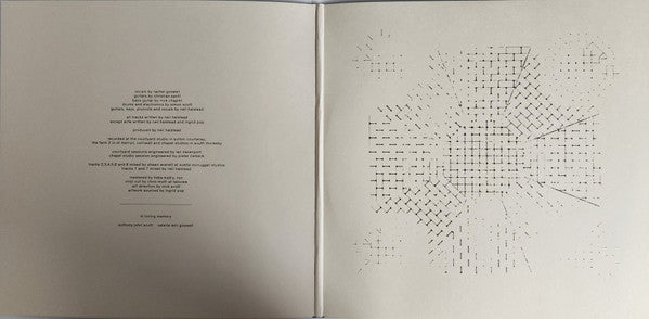 Slowdive – Everything Is Alive (LP, Dead Oceans, 2023) Image 5