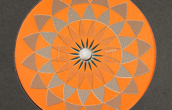 Quetcy Alma Café – Oh Poor Me (Deep) / Identify Yourself (7", Mr Bongo, 2016) Image 4