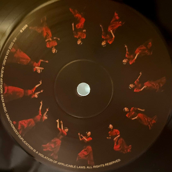 Tyler Bates Timothy Williams – Pearl (LP, A24 Music, 2023) Image 4