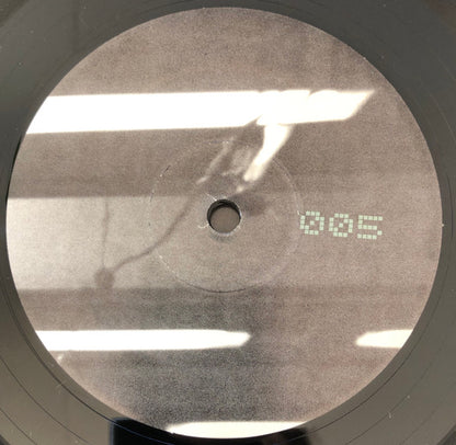 D' Lubb Macheen & Vela – Rented Room (12", Outside Recordings, 2001) Image 4