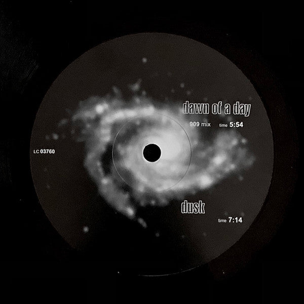Thomas P. Heckmann & W. Jörg Henze – Dawn Of A Day (12", Dawn, 2000) Image 4