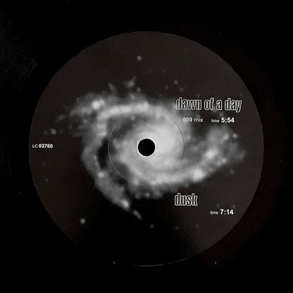 Thomas P. Heckmann & W. Jörg Henze – Dawn Of A Day (12", Dawn, 2000) Image 4