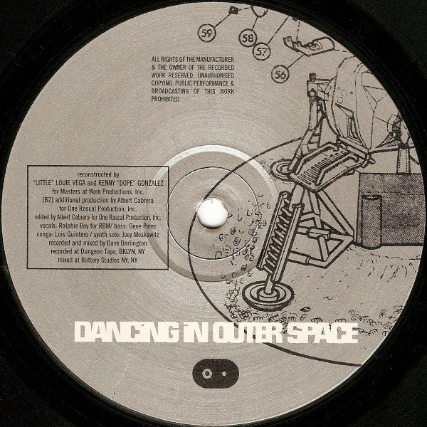 Atmosfear – Dancing In Outer Space (Masters At Work Remixes) (12", Disorient, 1997) Image 4