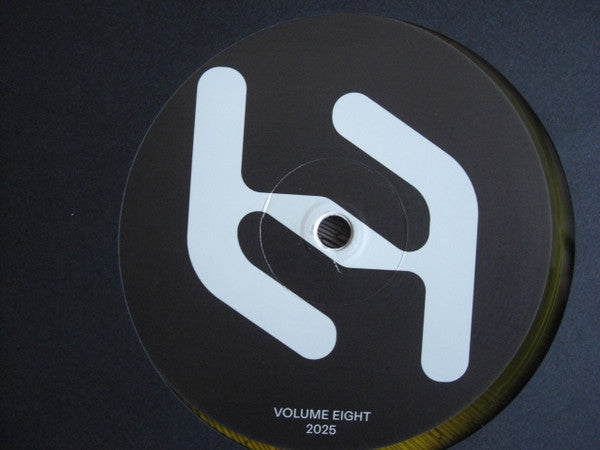 Hardspace – Volume Eight (12", Honey Transparent, Hardspace, 2025) image 04