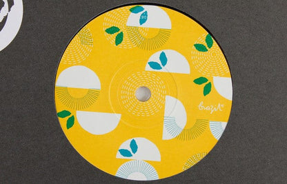 Marcos Valle Don Beto – A Paraiba Não É Chicago / Não Quero Mais (7", Mr Bongo, 2017) Back Cover