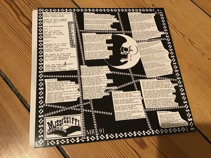 Dead Moon – Defiance (LP, Mississippi Records, 2011) Image 3